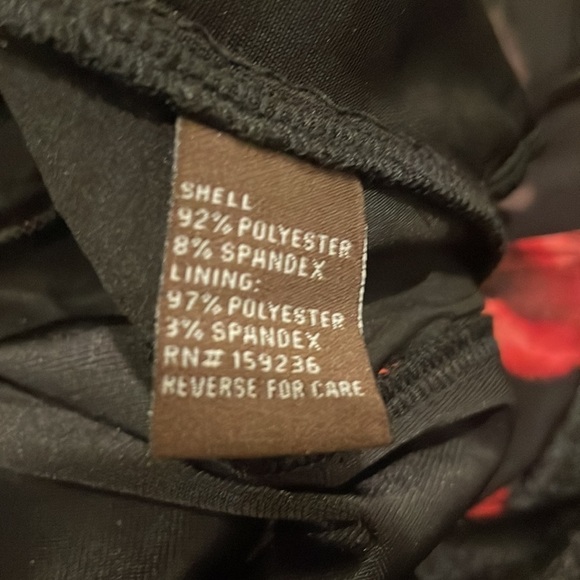 J. McLaughlin Jerry Pants NWT Size Large Black & Red Embellished Sides - Picture 8 of 12